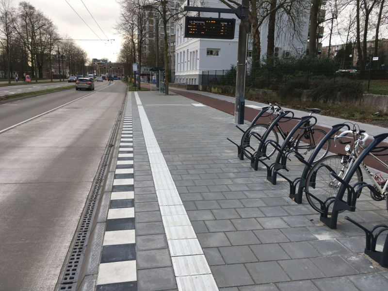 Arrêt de bus Raapopseweg Arnhem Pays-Bas